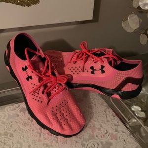 🍁Under Armour speedform